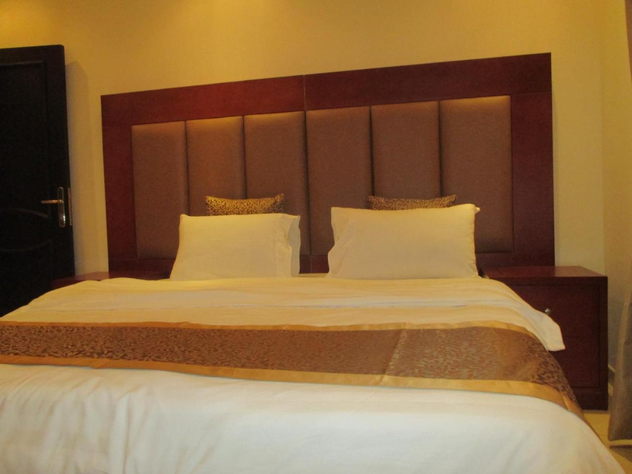 Leen Serviced Apartments Jeddah Ngoại thất bức ảnh